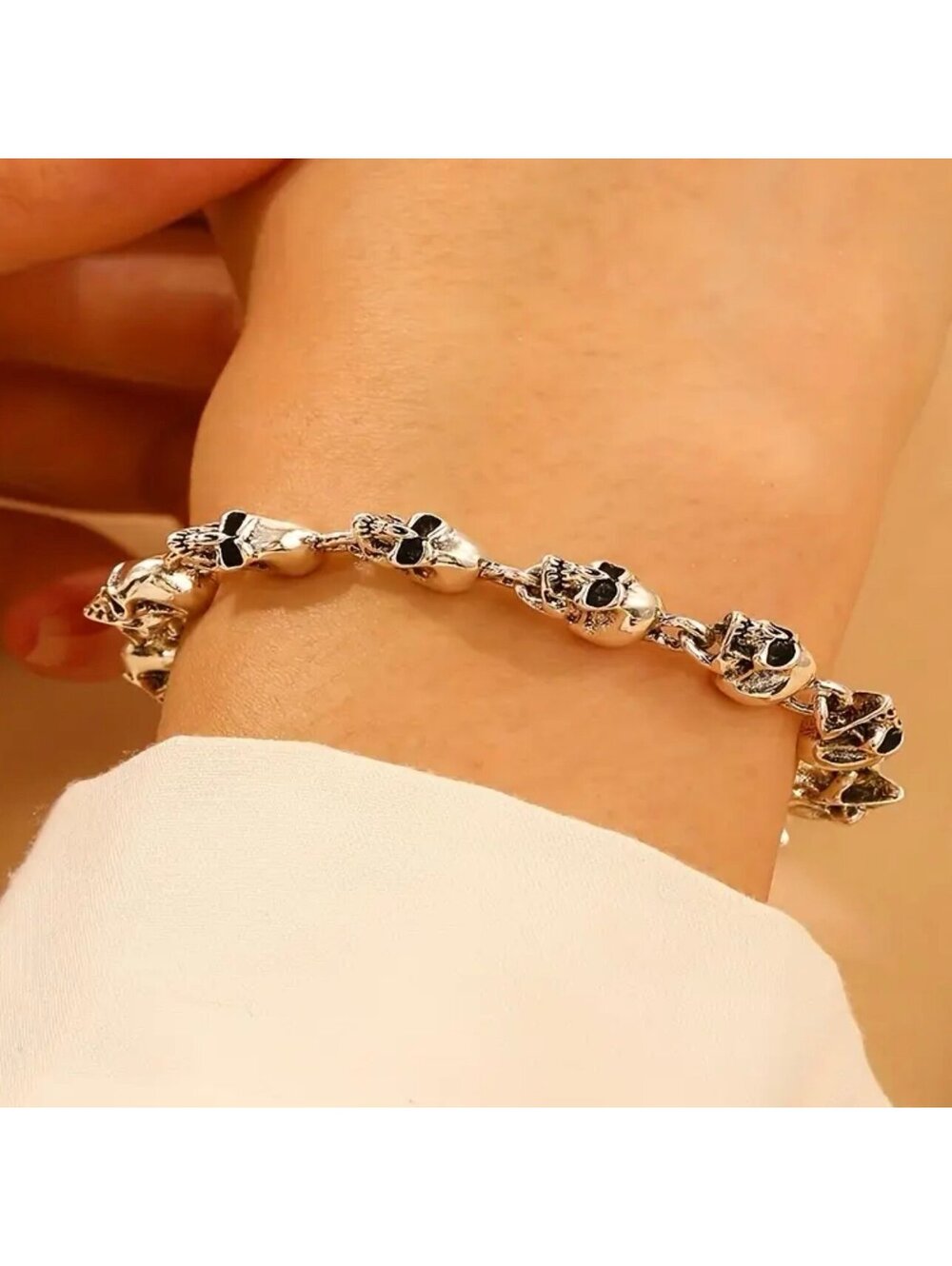 New - Chic - Retro Style Skull Head Design Fashion Bracelet